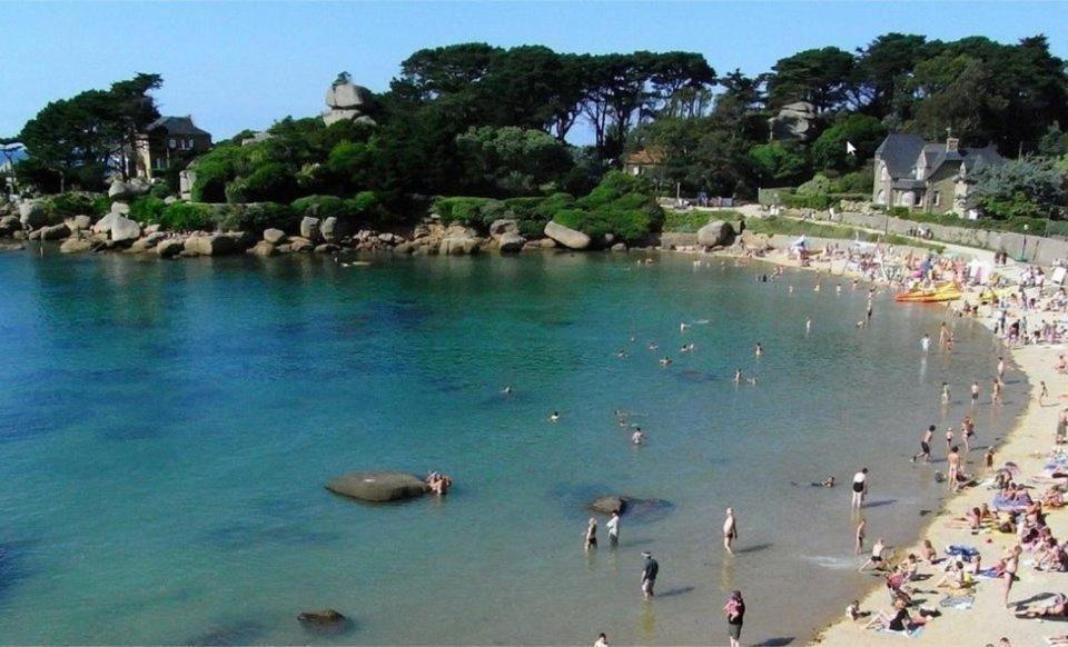 Appartement A Cote Du Port De Ploumanac'H 펄로스가이렉 외부 사진