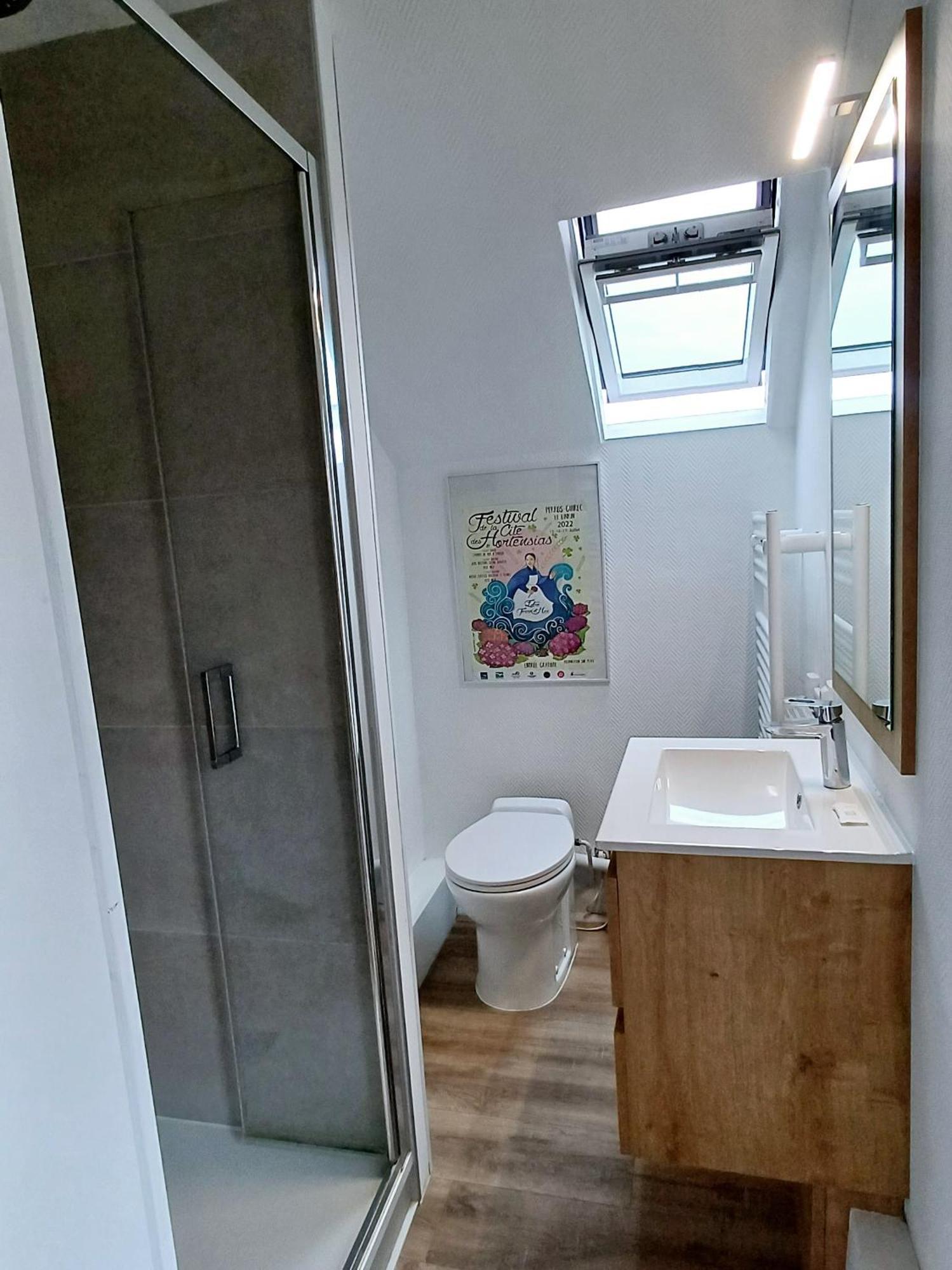 Appartement A Cote Du Port De Ploumanac'H 펄로스가이렉 외부 사진